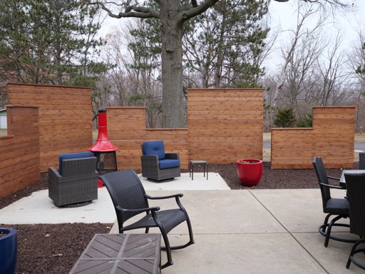 Using An Original Fence Design For A Noise Break